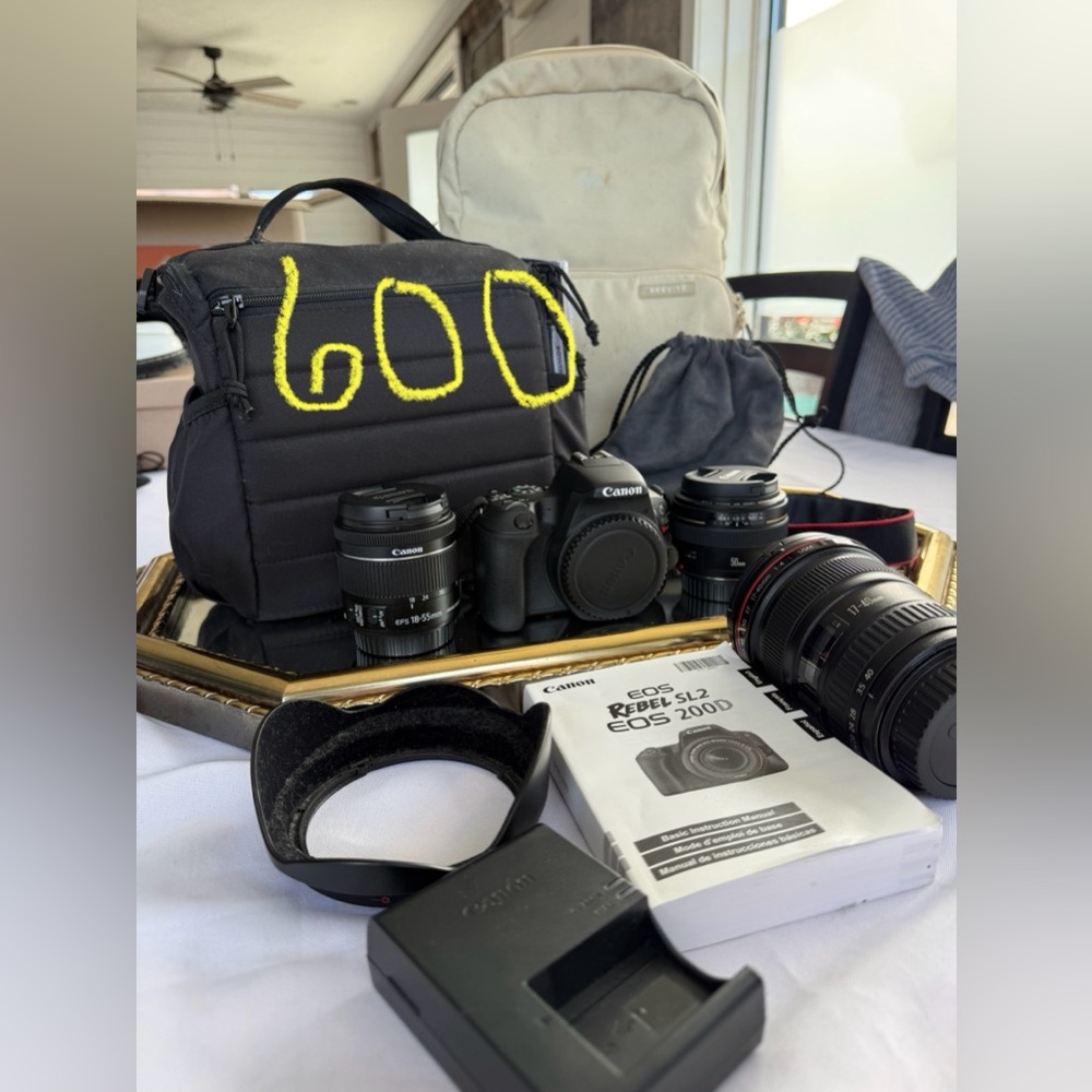 Canon Black EOS Rebel SL2 200D DSLR Camera Kit